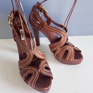 Miu Miu heels Sandals size 8.5 EU 38.5‎ brown woven boho braided cutout open toe